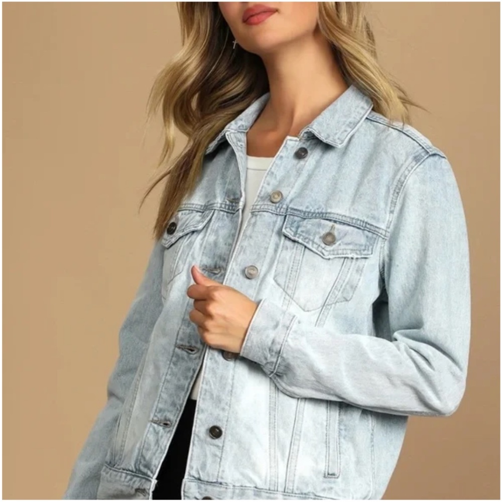 Lulus light wash oversized denim jacket